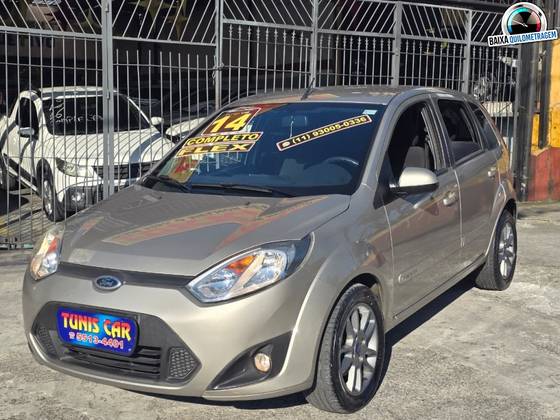 FORD FIESTA 1.6 ROCAM HATCH 8V FLEX 4P MANUAL FORD FIESTA 1.6 ROCAM HATCH 8V FLEX 4P MANUAL